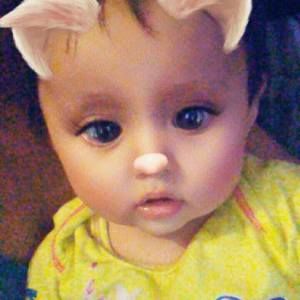 Meet your Posher, Zobeida